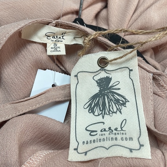 Strappy Tunic top. Nude. Easel - Picture 5 of 6